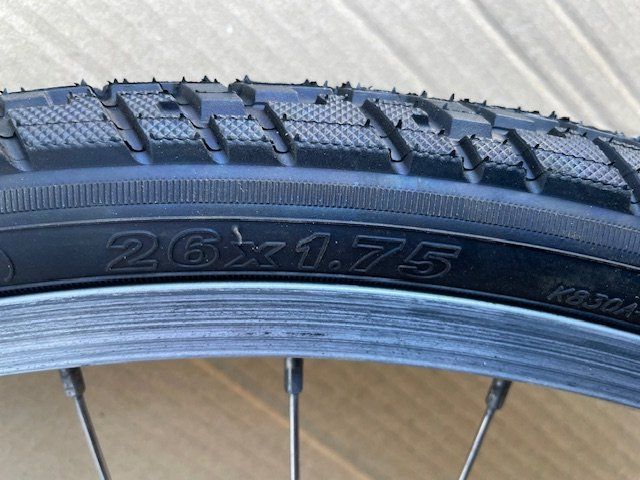 Pièces détachées: roue vélo 26' – D'occasion à Ursy par DK8 1