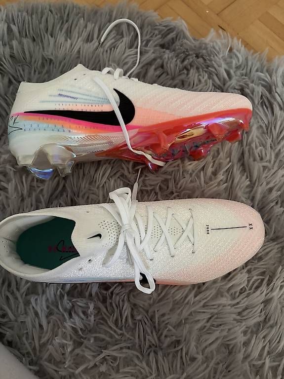 Scarpe da uomo: Nike Mercurial Special Edition – Usato da Basel venduto da pau_s6pv