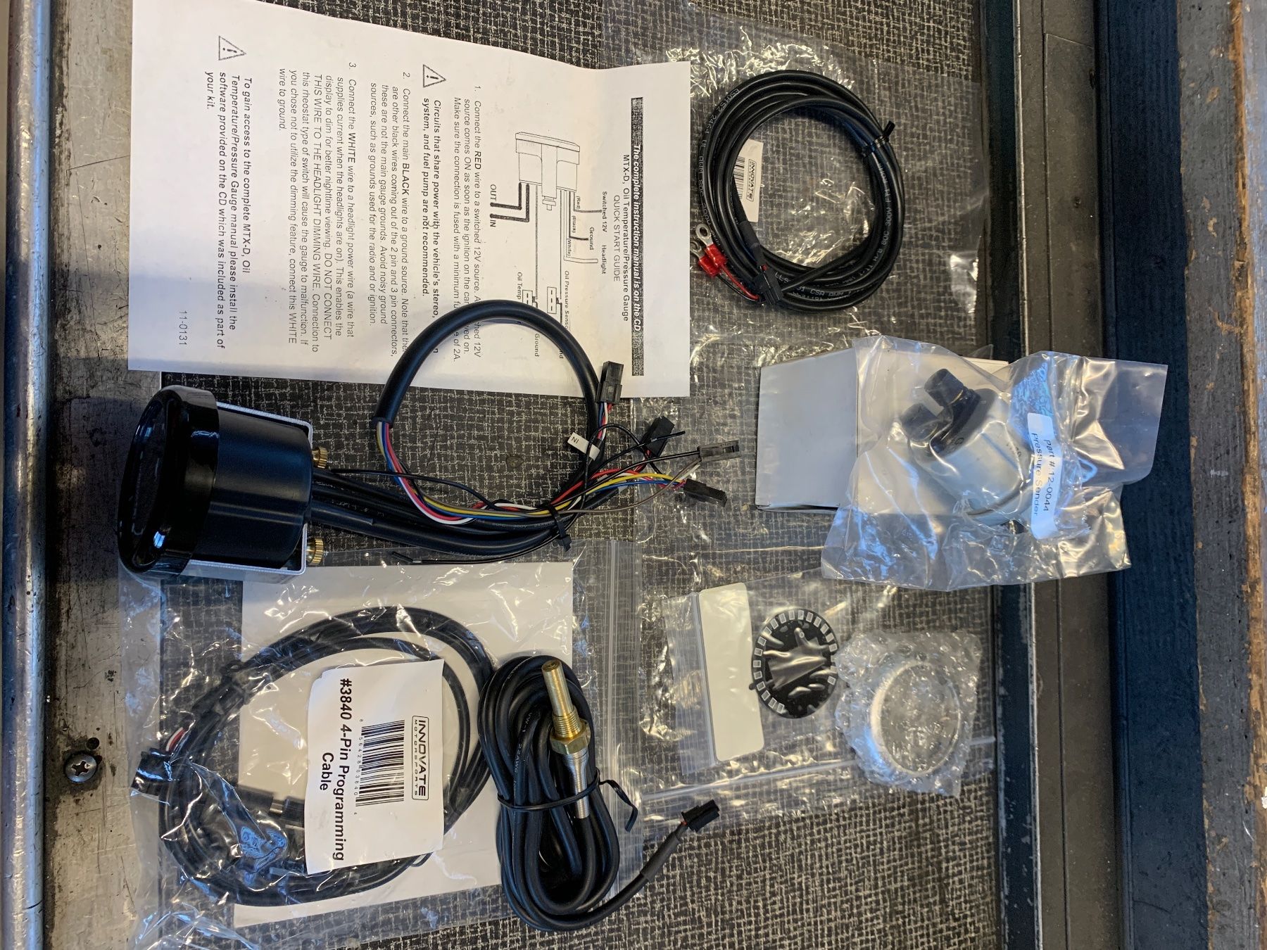 Componenti elettronici: Zusatzinstrumente Wasser+Oeltemp-Oeldruck-Batterie-Lambda – Nuovo (secondo la descrizione) da Bettlach venduto da Mondial8 5
