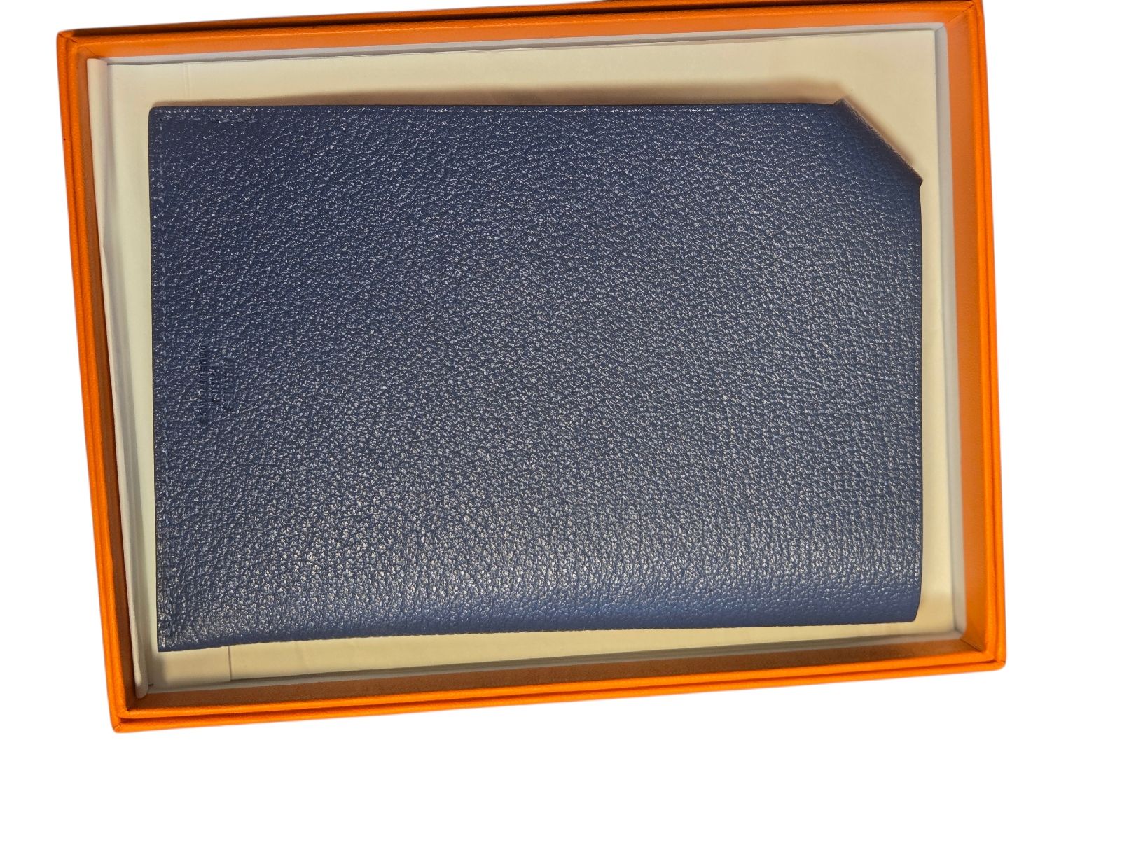 Hermès Portafogli: Hermes Tarmac passport holder – Nuovo (secondo la descrizione) da Zürich venduto da finesse.shop 1