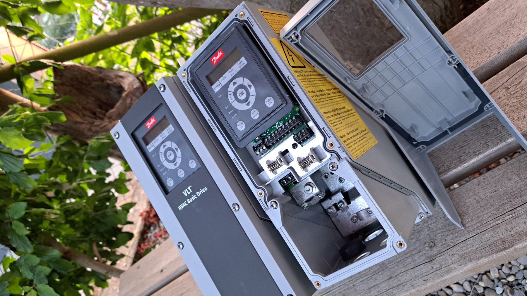 Elektronikbauteile: Frequenzumformer NEU Danfoss FC 101 – Neu (gemäss Beschreibung) aus Hitzkirch von Fburki 3