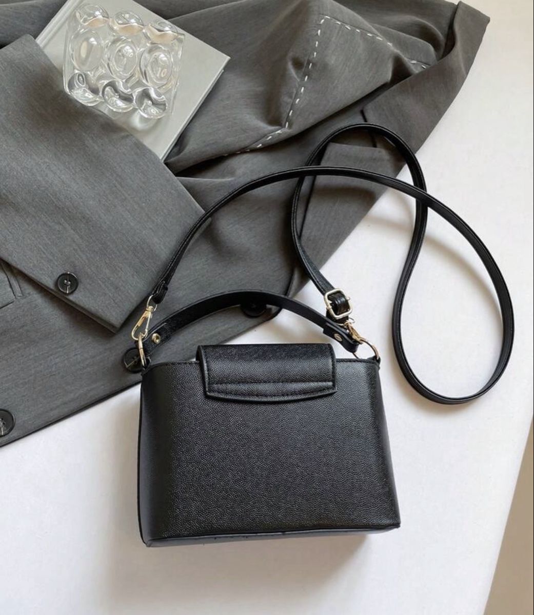 Taschen für Damen: Sac à main  – Neu und originalverpackt aus Châtel-St-Denis von Montclair_Swiss 2