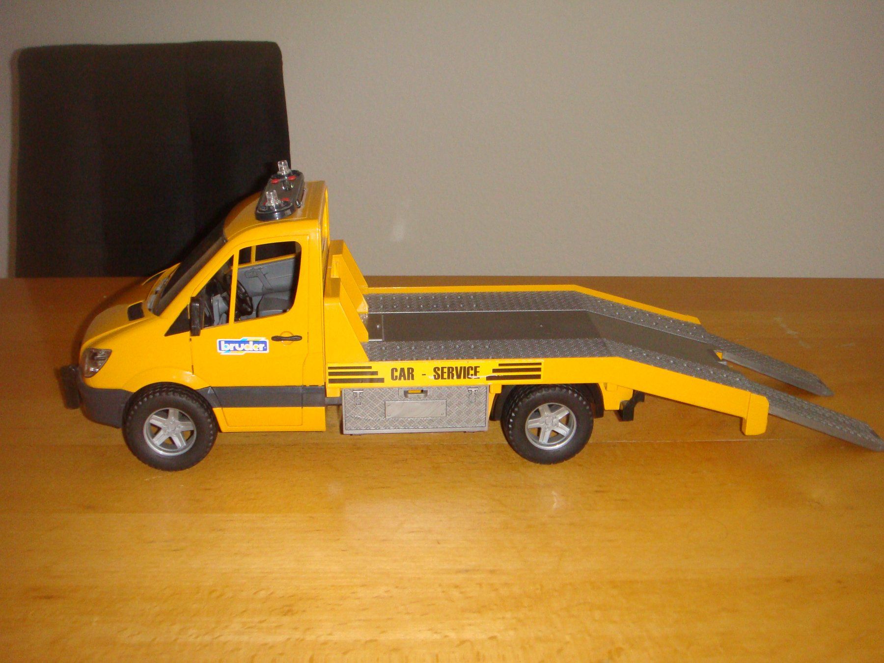 Bruder Modellini d'auto: Sprinter / Autotransporter von Bruder MB – Usato da Reinach BL venduto da Maryichbins
