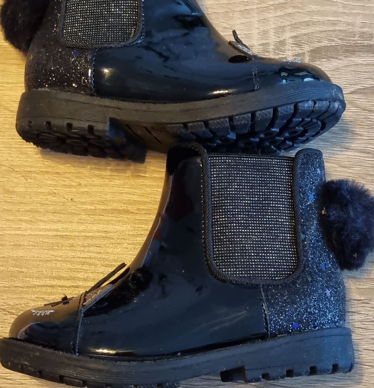 Primark Scarpe per ragazze: Lack Stiefeletten Gr. 22 – Usato da Mörschwil venduto da mar_t9k9 5