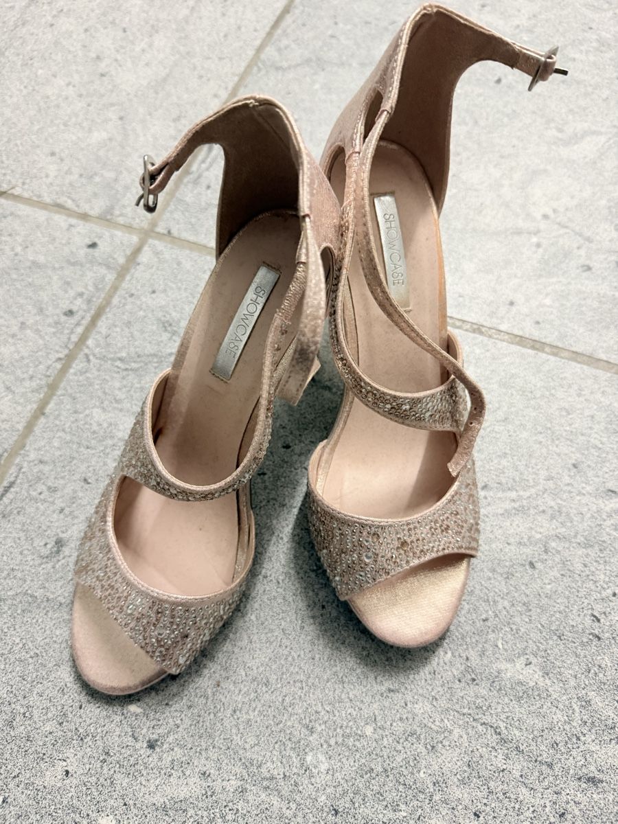 Scarpe da donna: Pumps – Usato da Rheineck venduto da Princessaitaliana 3