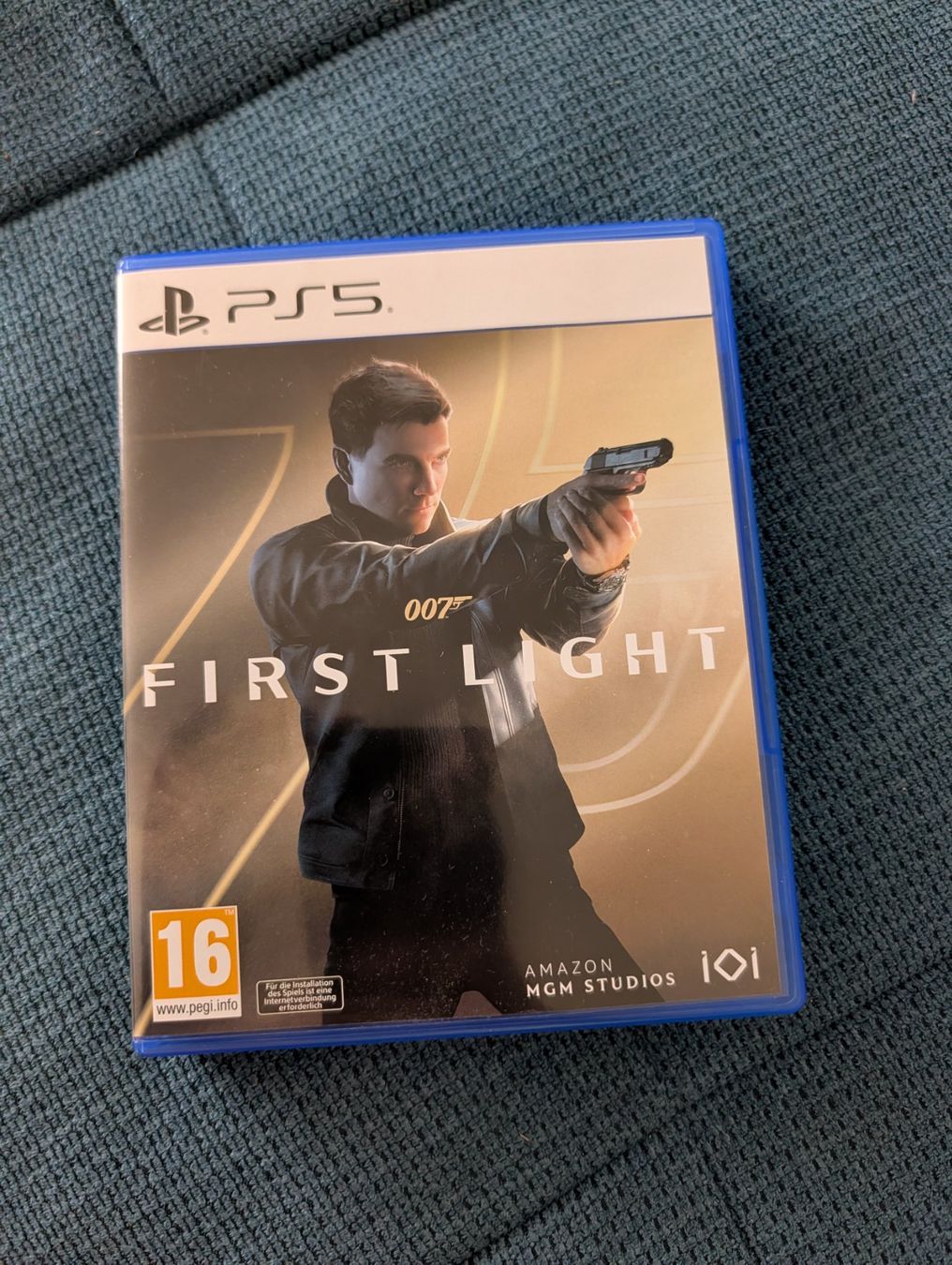 Spiele: 007 James Bond First Light / PS5 / Gratis Versand – Gebraucht aus Wallisellen von Rockyno