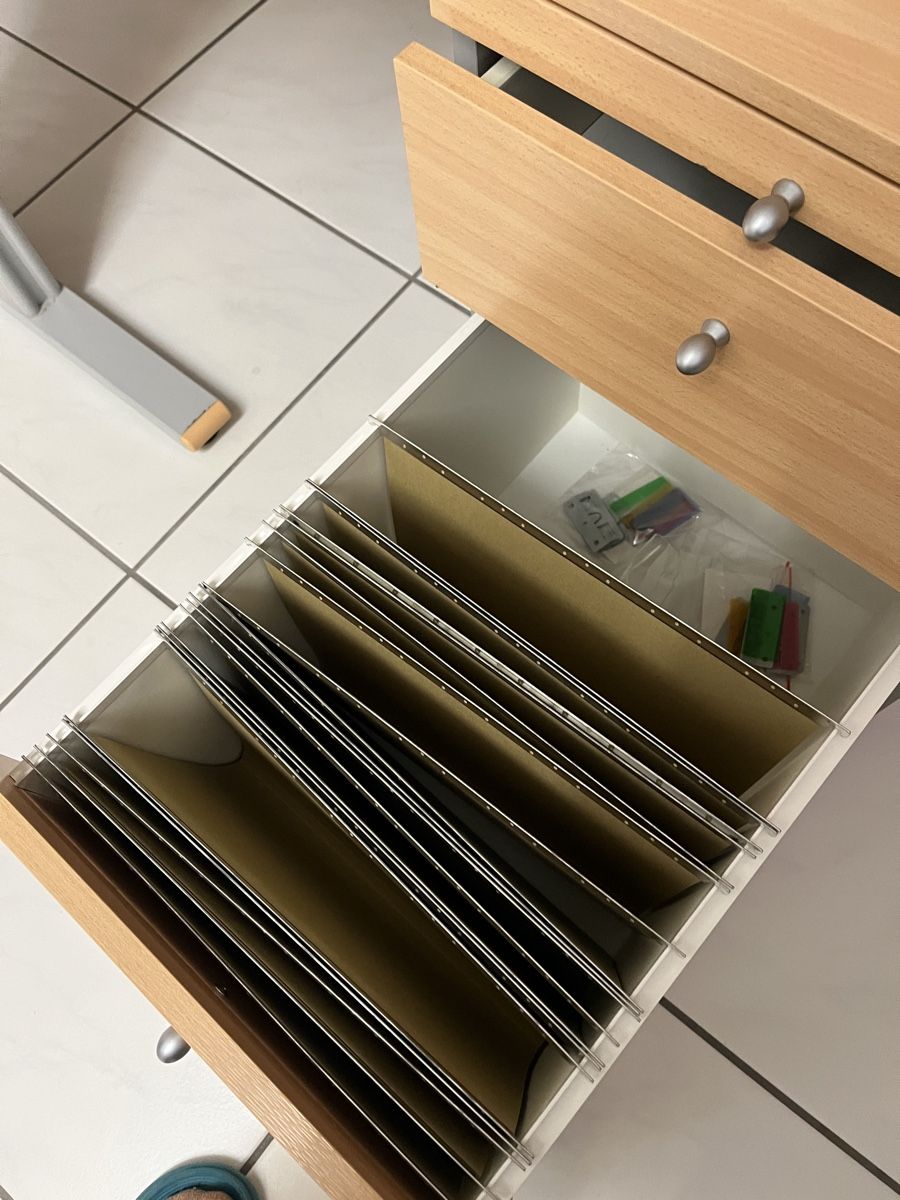 Scrivanie: Rollcontainer Eiche Hell guter Zustand – Usato da Hofstetten SO venduto da dam_89t8 2