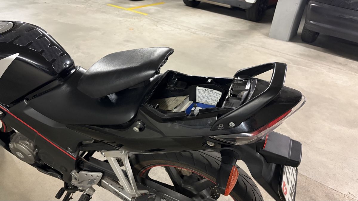 Honda Strasse: Honda CBR125R – Gebraucht aus Hinteregg von romeihi 5