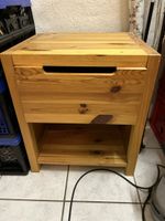 Kleine Holzkommode