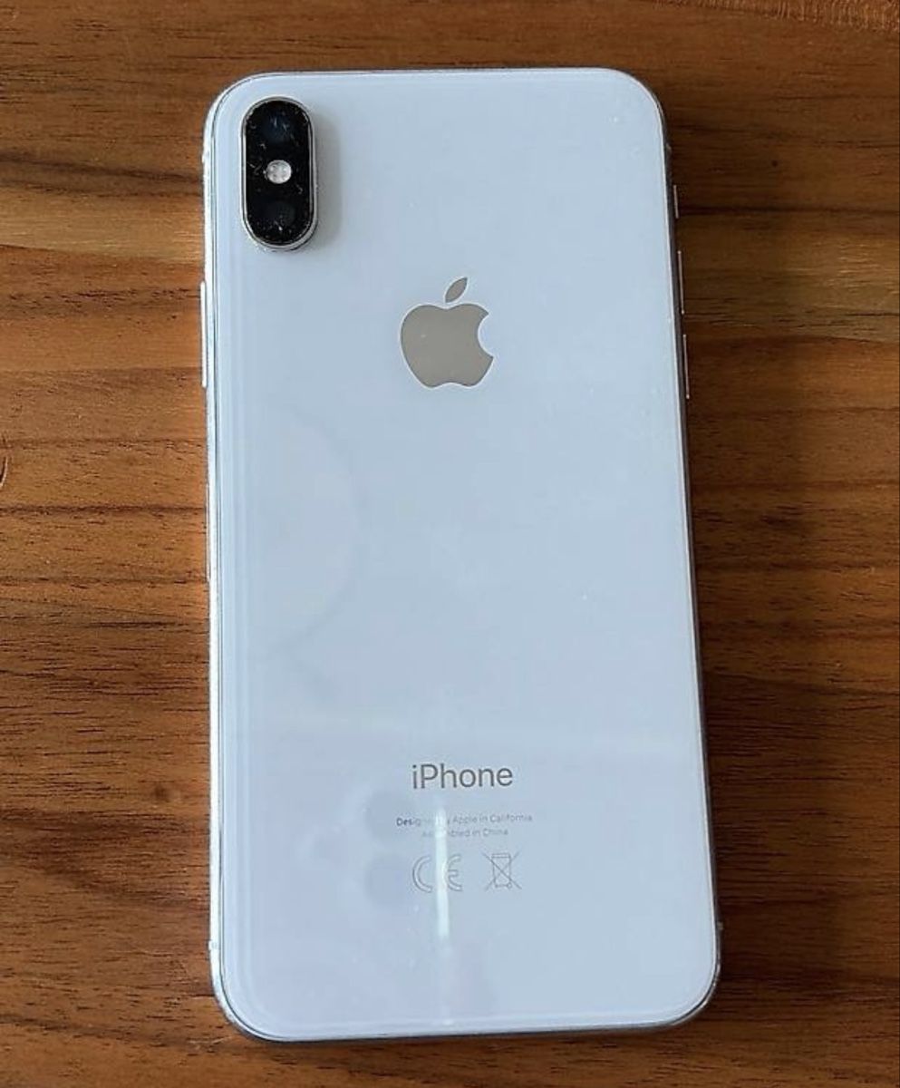 Apple Portables: Apple iPhone X weiss 256GB – D'occasion à Attelwil par Brumm3