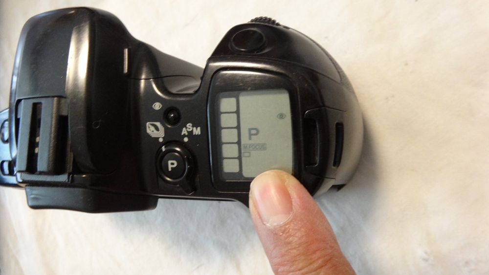 Minolta Fotocamera: MINOLTA DYNAX 500si SPI REF AF FILM KAM.NUR GEHAUSE.LÄÜFT – Usato da zürich venduto da ahmad01 2
