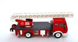 MERCEDES-DAIMLER FEUERWEHR LKW VON SIKU 1:43
