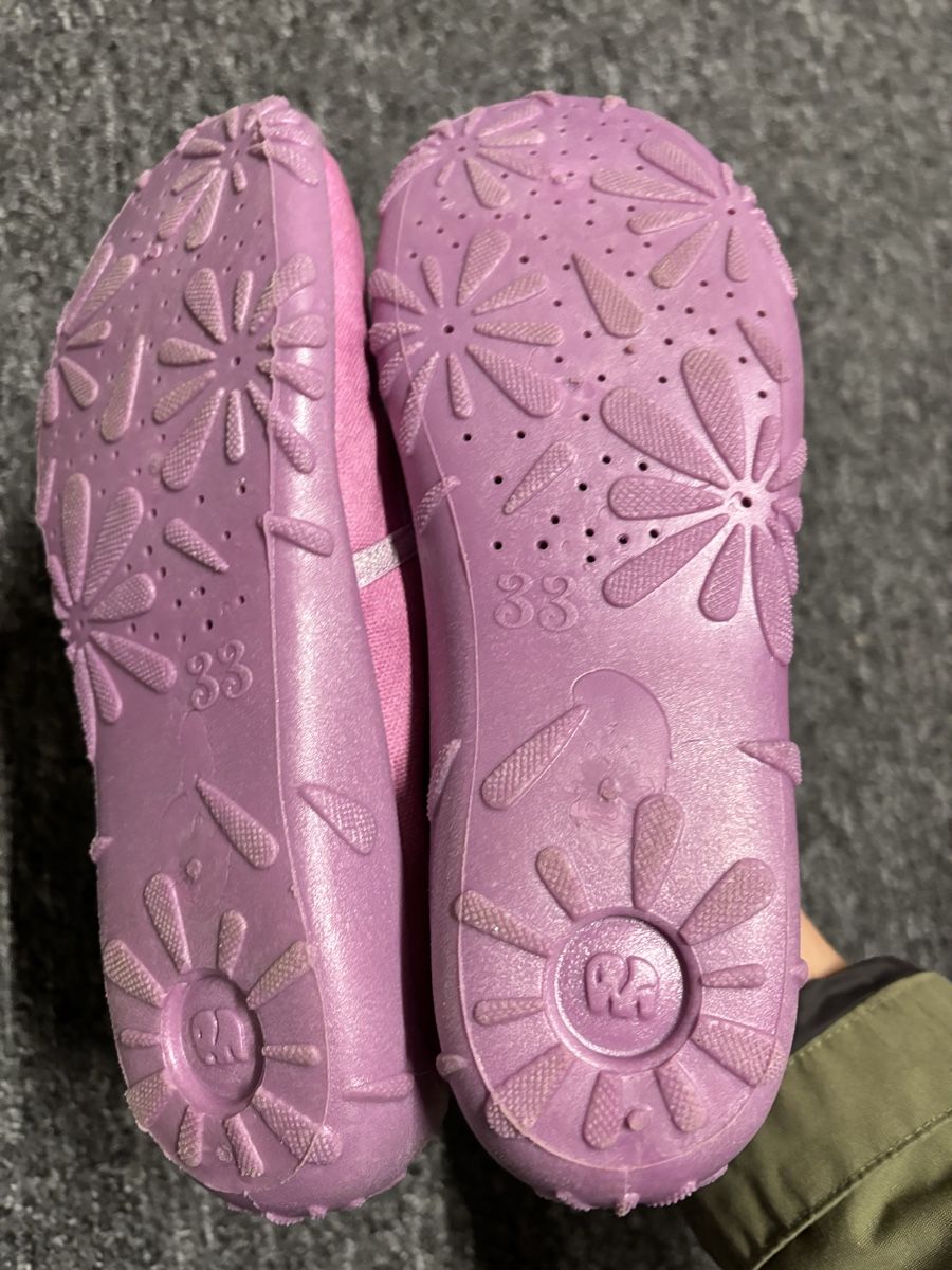 Elefanten Scarpe per ragazze: Elefanten Hausschuhe Gr. 33 – Usato da St. Gallen venduto da heartbug 1