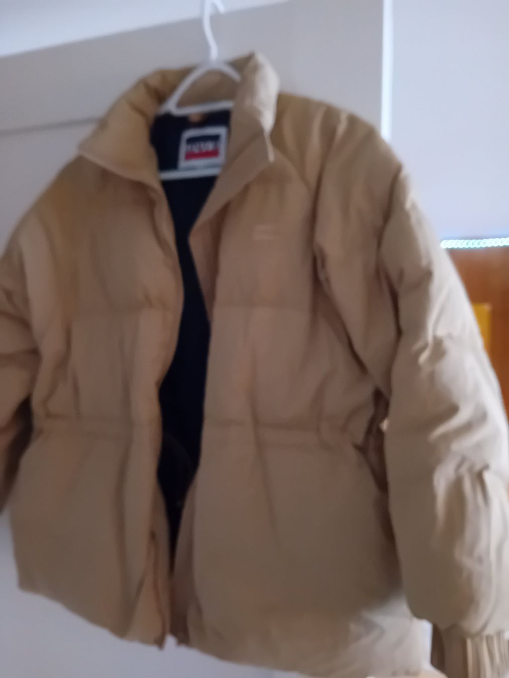 Levi's Giacche: Levis Winterjacke beige – Usato da Herisau venduto da nef_nq6c 1