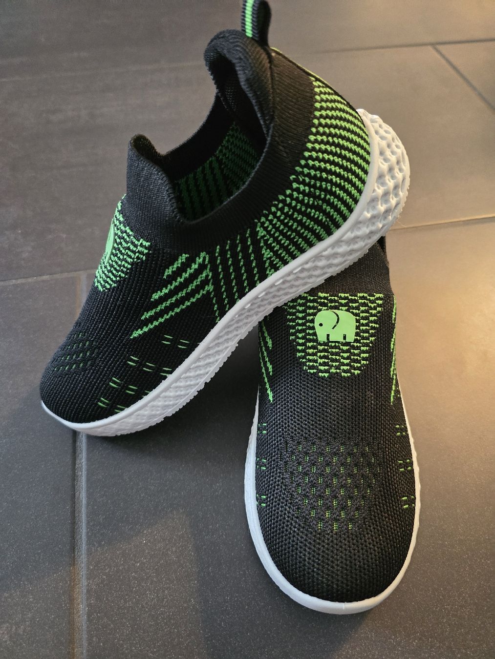 Elefanten Scarpe per ragazzi: Hausschuhe von Elefanten, Gr.32 – Usato da Unterentfelden venduto da Panda-87