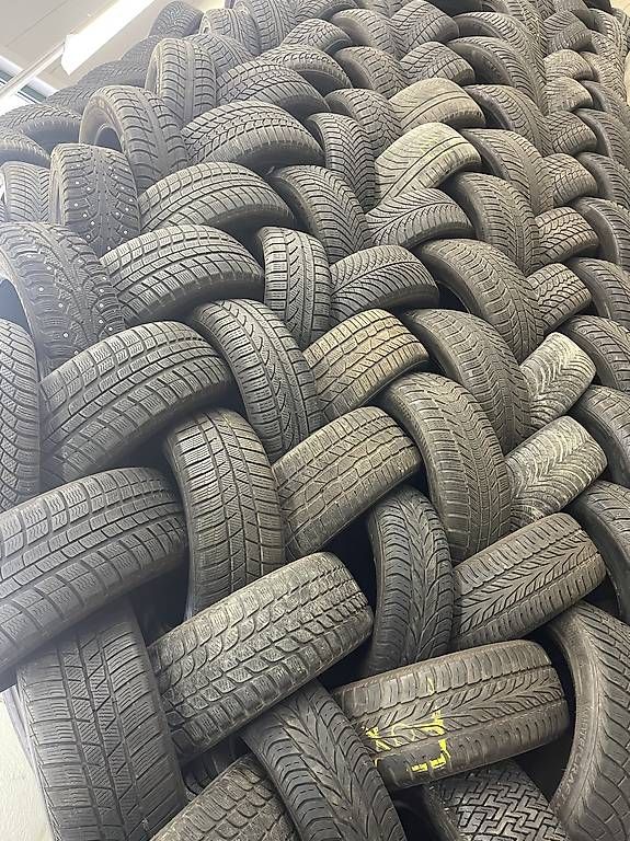 Pneumatici & Ruote complete: Winterreifen 300 Stück Export  – Usato da Aarau venduto da Avdyli1