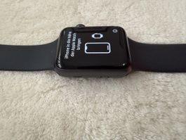 Apple Watch Series 3 GPS 42mm Space Grau