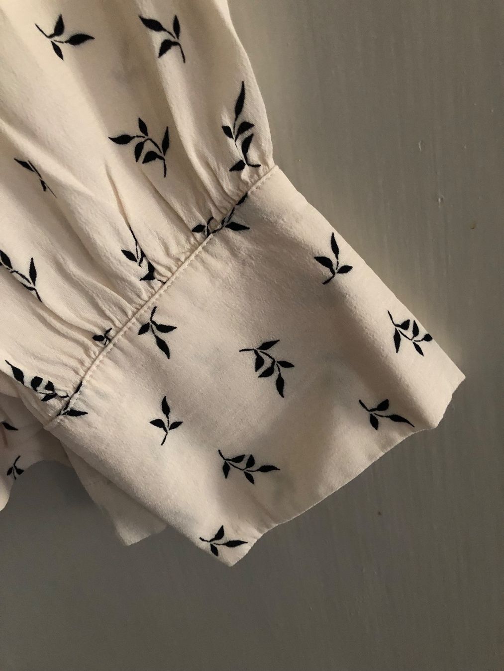Top: Haut NYGARDSANNA L viscose – Nuovo e nell'imballaggio originale da Arnex-sur-Orbe venduto da cameleonfringant