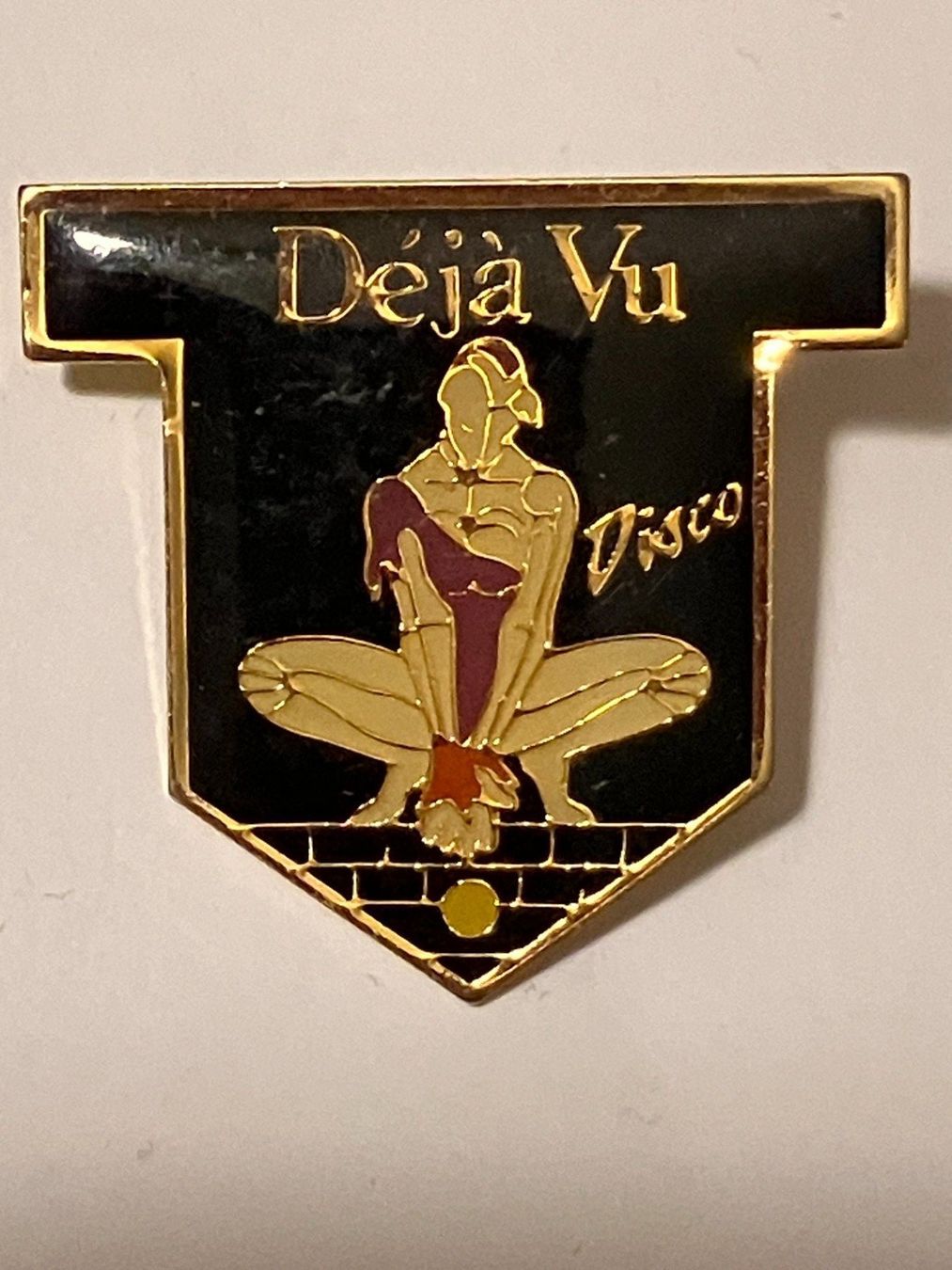 Placchette & Badge: 1 Pin Deja Vu Disco – Usato da Basel venduto da djwwpp