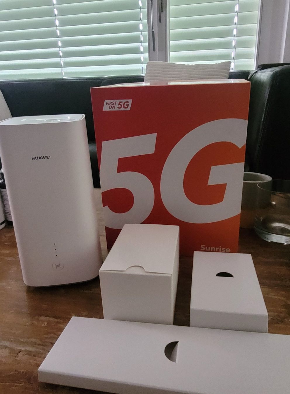 Huawei Modems & Routeurs: Huawei 5G Router - compatible only with sunrise – Neuf (Voir description) à Killwangen par bmy_5rtt 1