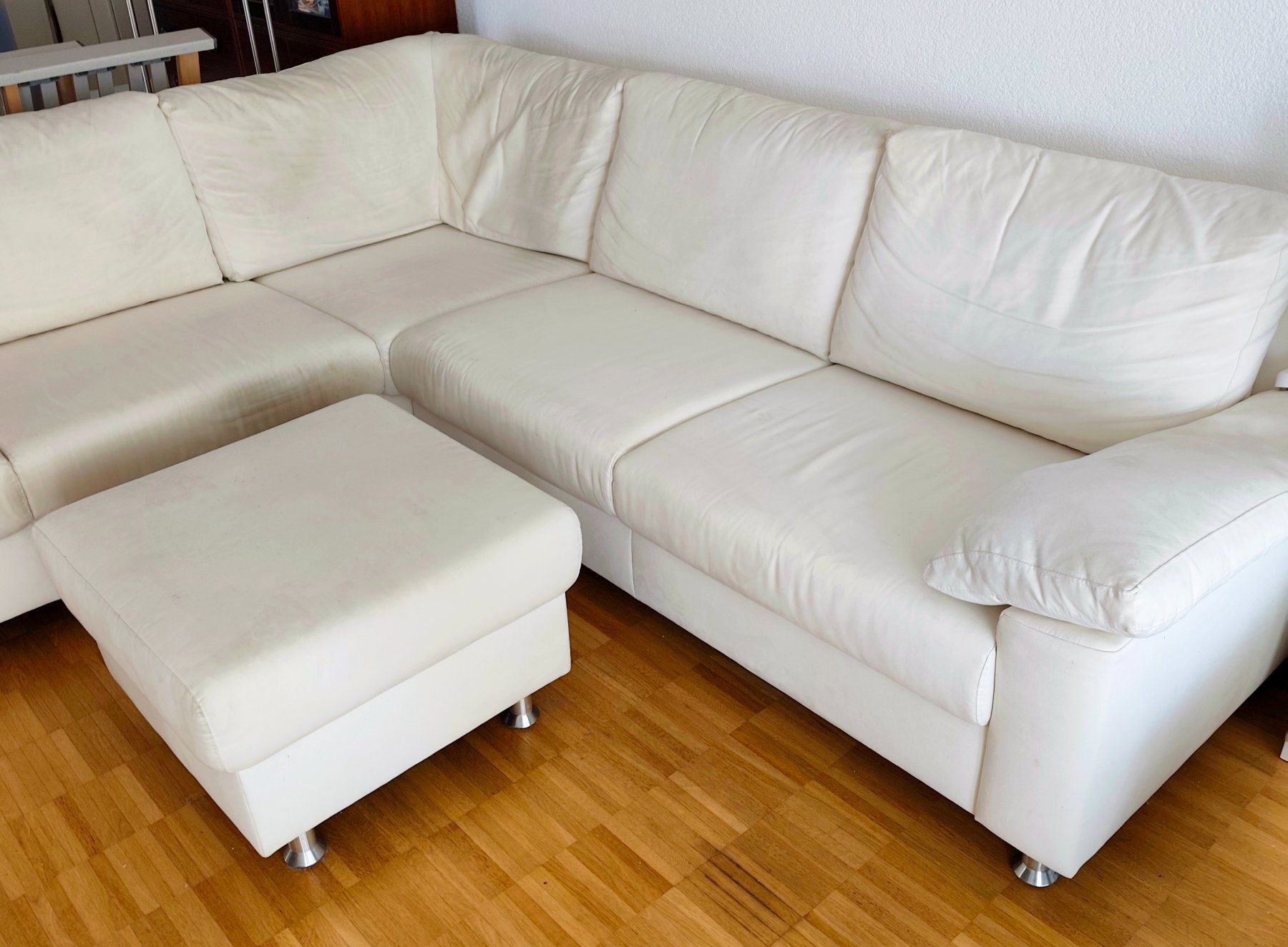 Divani: Grosses Ecksofa mit Hocker, Elfenbein – Usato da kloten venduto da Docsgirl 1