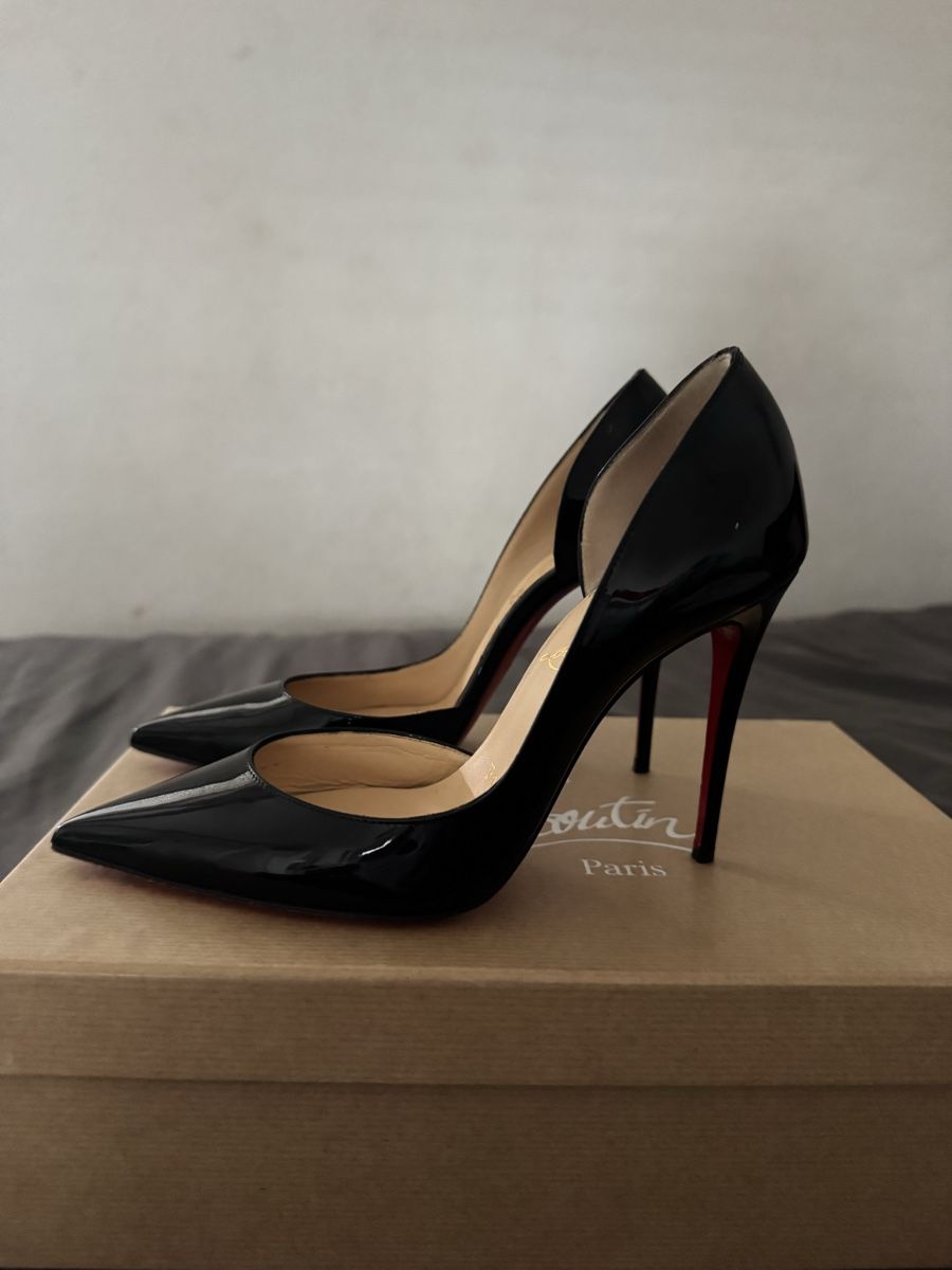 Christian Louboutin Damenschuhe: Louboutin IRIZA 100 Black – Gebraucht aus Zürich von alinagolzary
