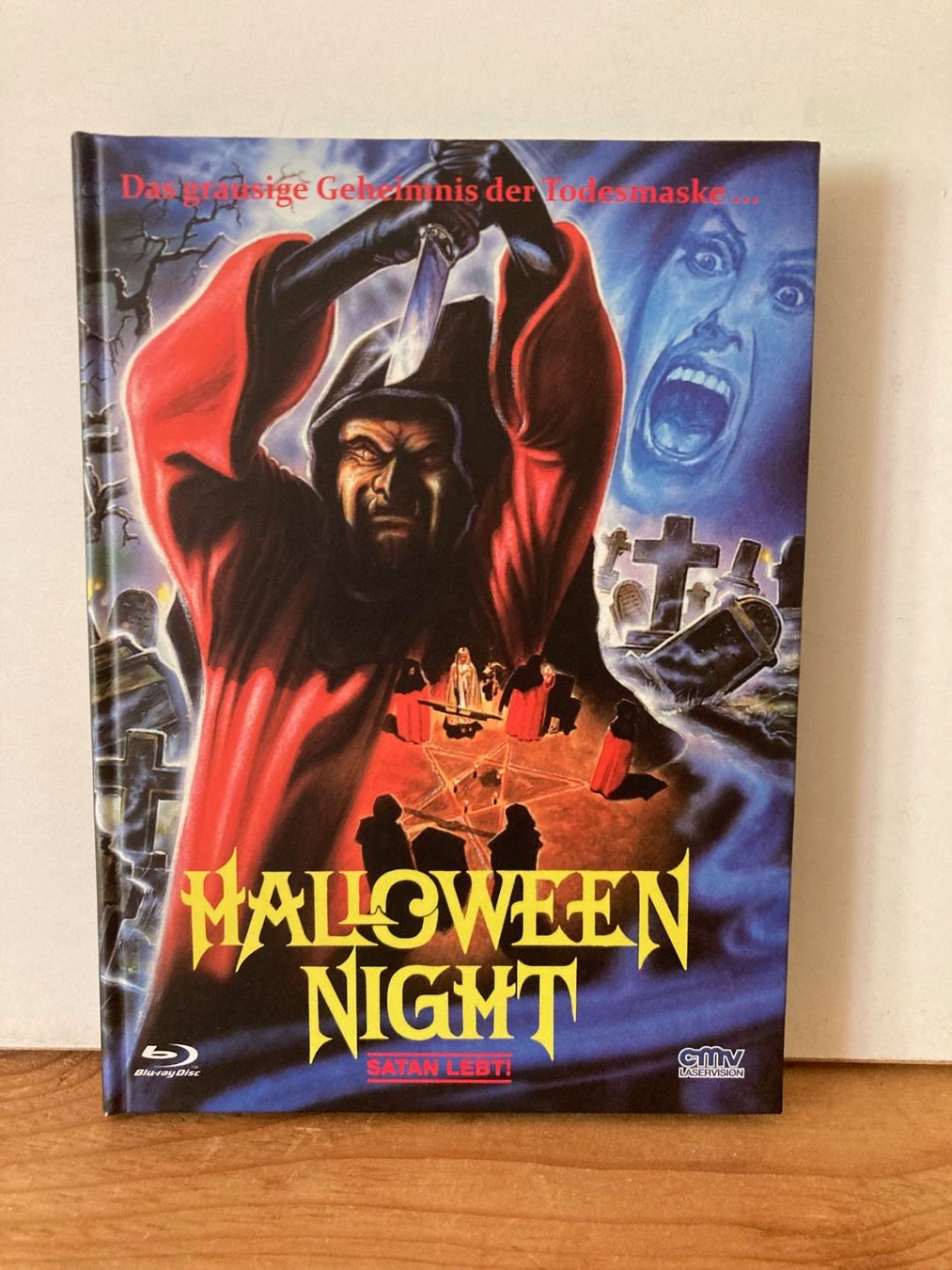 Alle DVDs: Halloween Night - 2 Disc Mediabook - Von CMV – Gebraucht aus Wädenswil von noodelbraincrew
