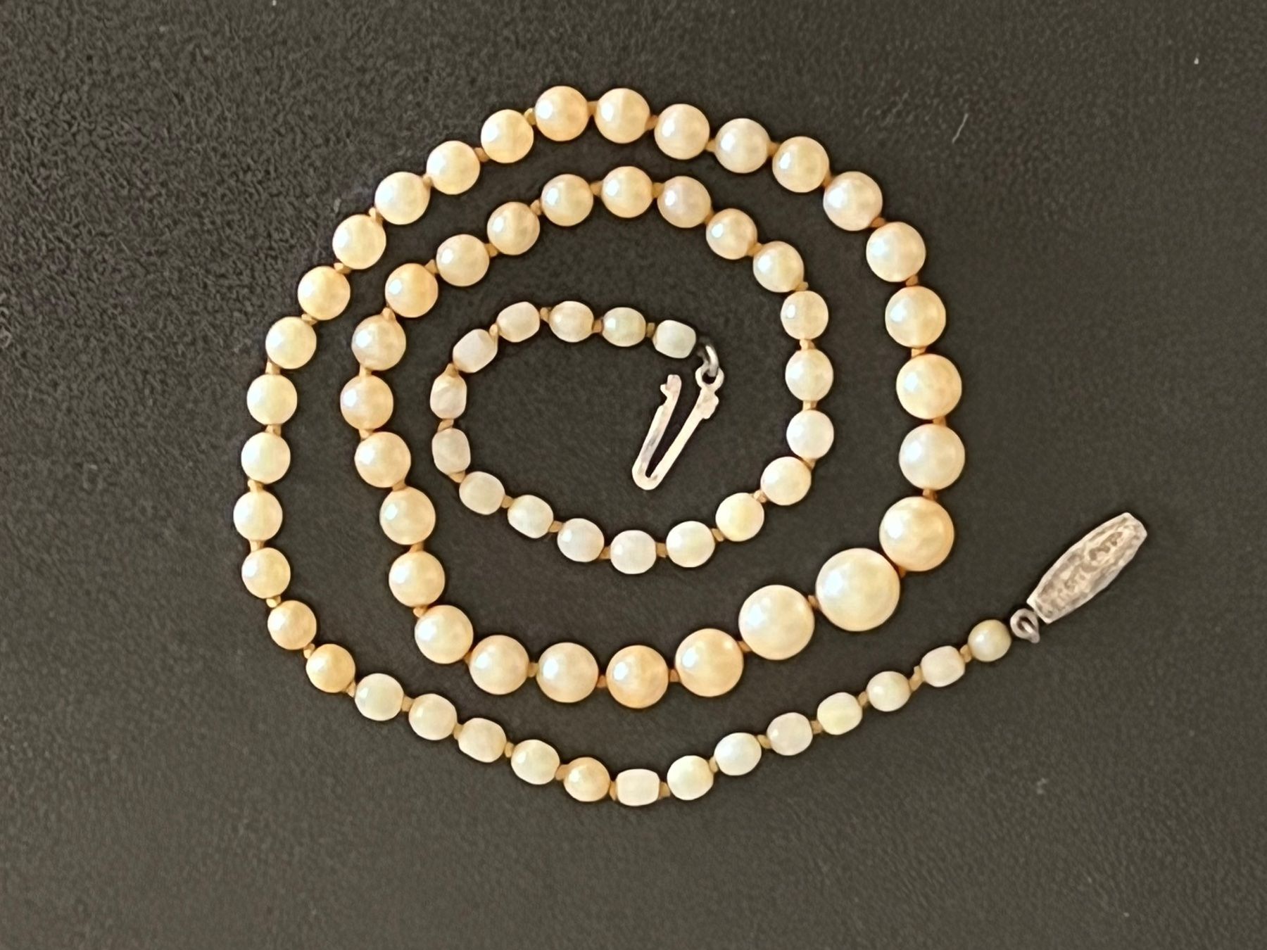 Ketten: Collier de perles et fermoir en argent – Gebraucht aus Pully von piben
