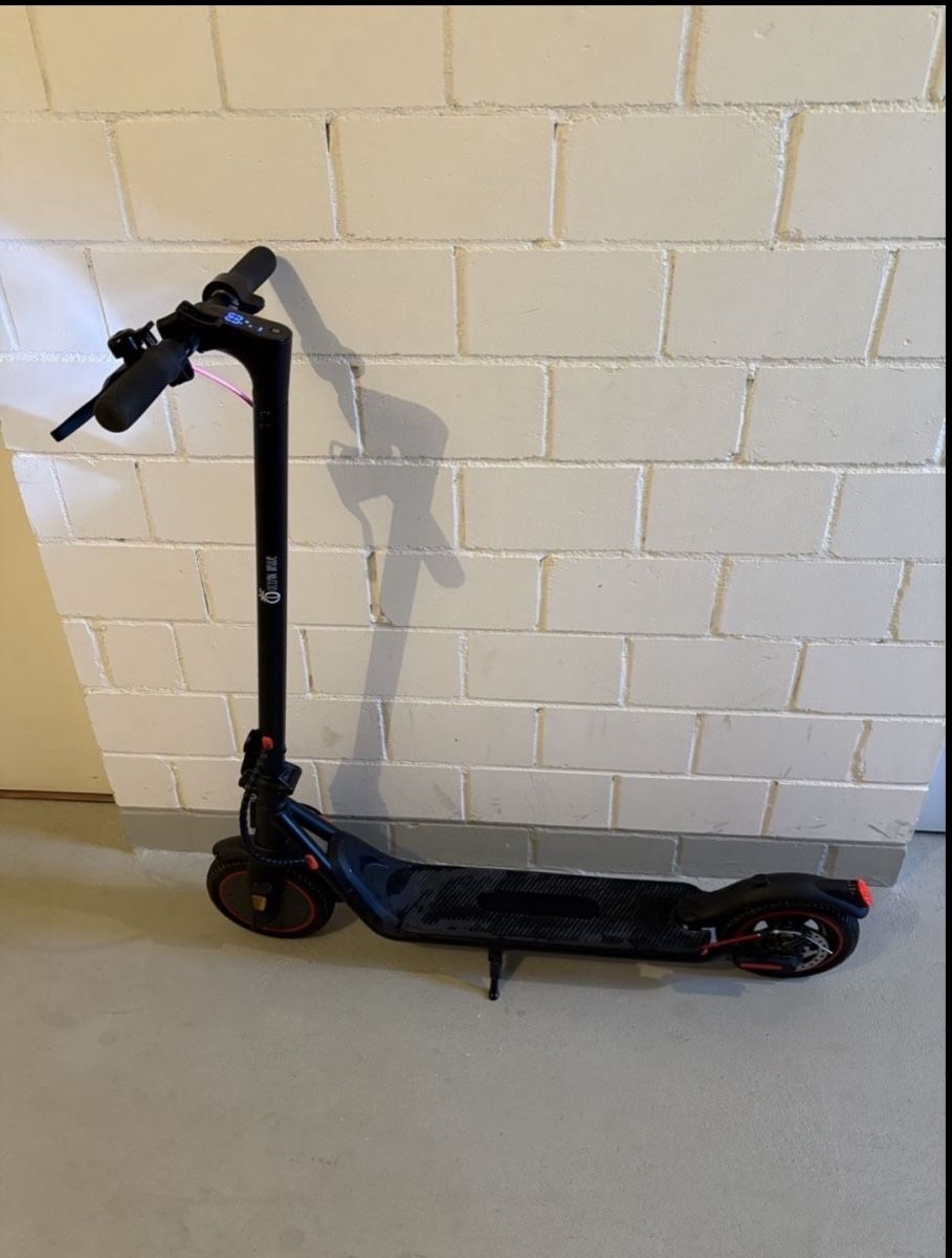 Kickboard: E Scooter – Nuovo (secondo la descrizione) da Bolken venduto da Romeo80