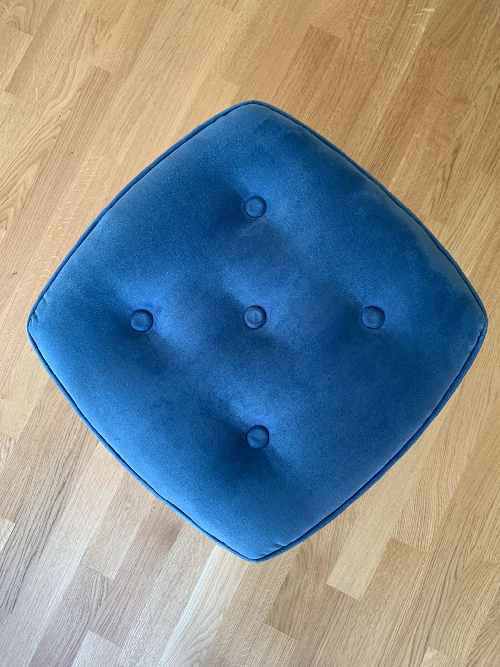 Tabourets: Hocker Alcantara – D'occasion à Uster par stratus99 2