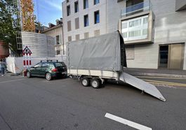 Blachenanhänger mit Laderampe  frisch ab MFK