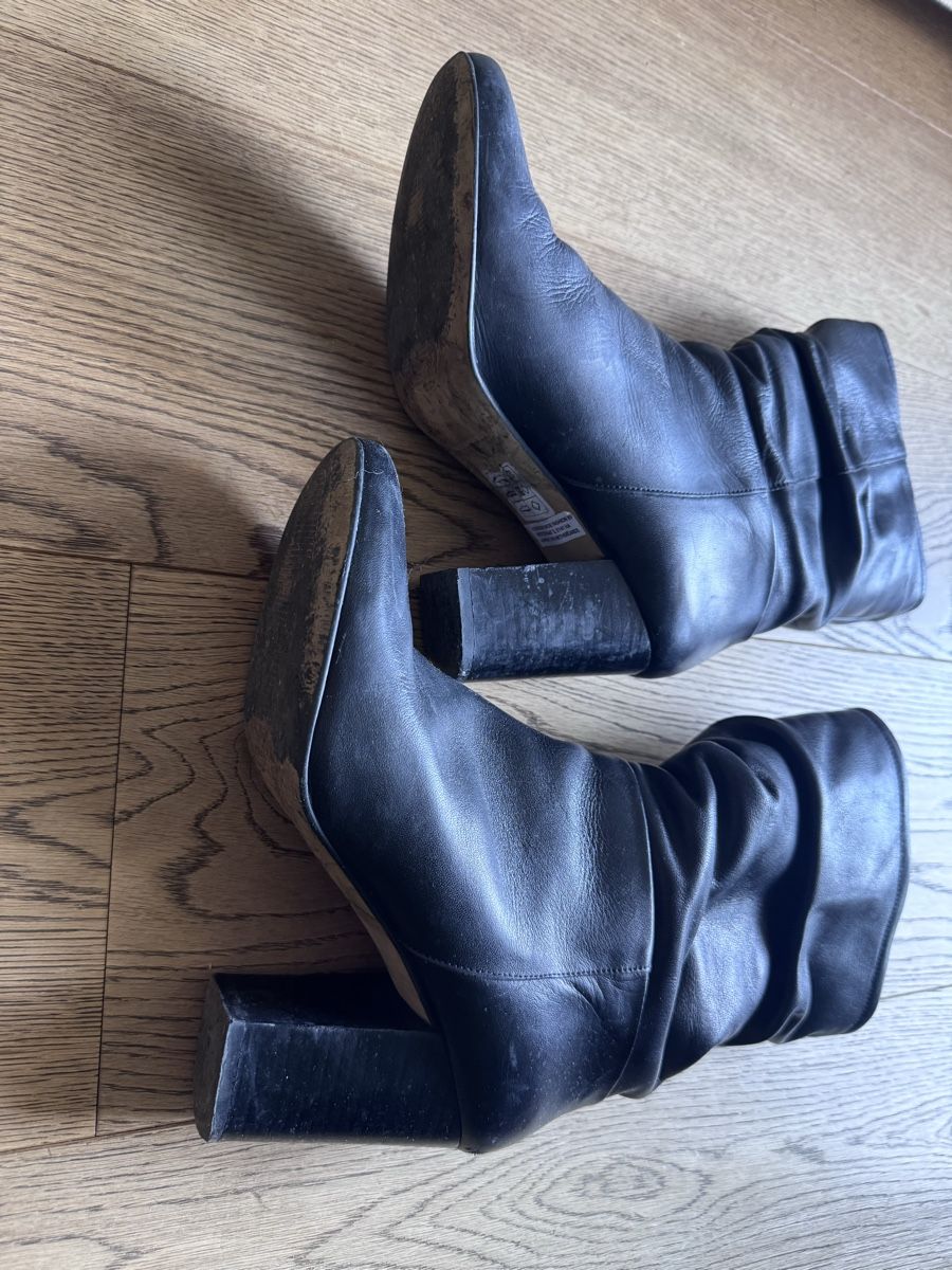 Scarpe da donna: Damen Lederstiefeletten Gr 39 – Usato da Zürich venduto da Daniiella 1