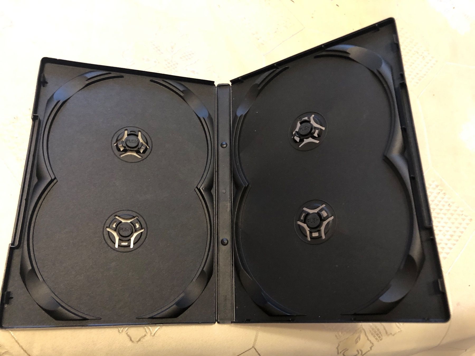 Tous les DVDs: 10x 4er DVD / CD Hüllen – D'occasion à Schaffhausen par D-MAC
