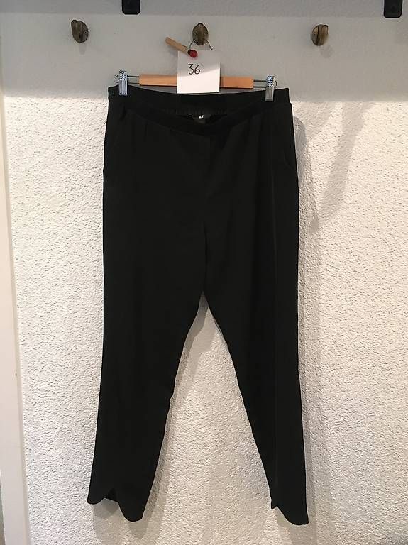 H&M Hosen: edle schwarze lange Stoffhose – Neu (gemäss Beschreibung) aus Bern von Duartelina