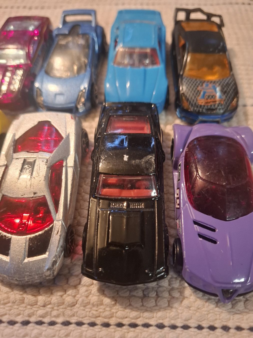Hot Wheels Giocattoli: Hot  Wheels 12 stuck – Usato da Motto Blenio venduto da Vigio 3