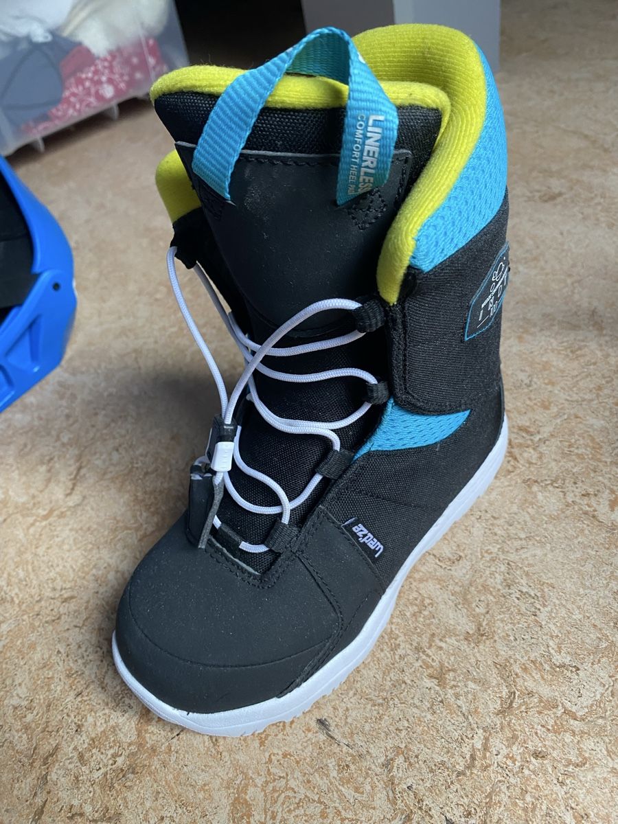 Board: Boots snowboard taille 31 (19,5cm) – Nuovo (secondo la descrizione) da Moutier venduto da gullix31