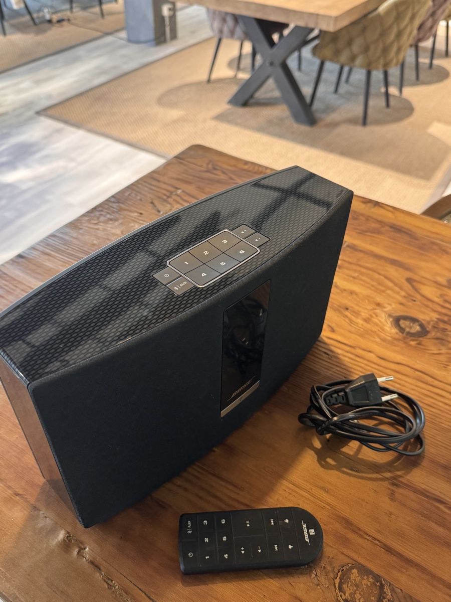 Bose Haut-parleurs: Bose SoundTouch Set 2x ST10 + ST20 III + FB – D'occasion à Killwangen par MartinD. 2
