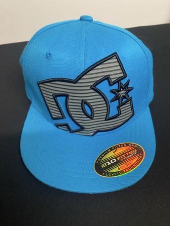 DC Shoes 210 Flexfit Cap – Blau/Türkis (Grösse 6½–6⅞)