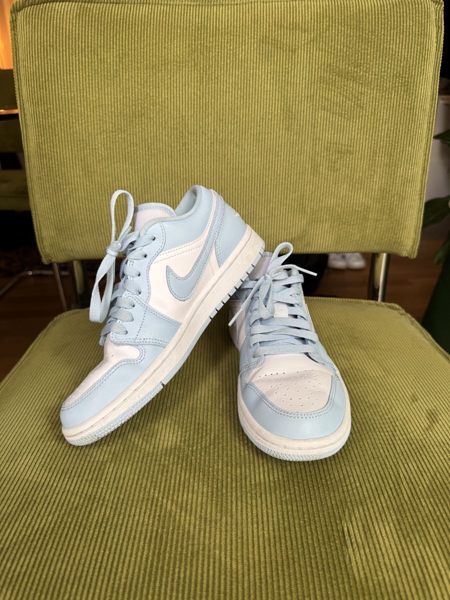 Jordan Herrenschuhe: Air Jordan Low sneakers hell blau Grösse 38 – Neu (gemäss Beschreibung) aus Zürich von van_58nb