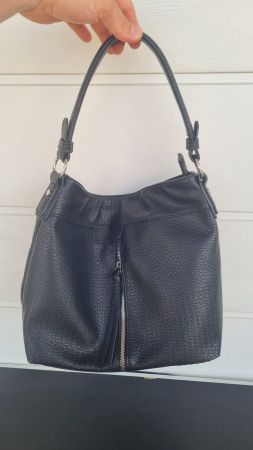 Handtasche / Chicorée / Schwarz-Gold / Damen / neuwertig!