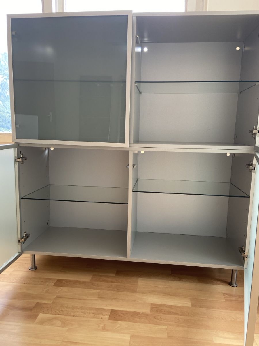 Ikea Scaffali: Glasvitrine Regal von Ikea, Silbergrau  – Usato da Mols venduto da Dero21 2