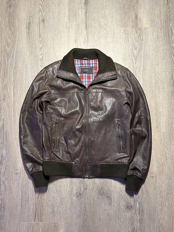 Vestes: Veste cuir vintage  – D'occasion à Cheseaux-Lausanne par mad_mnv2