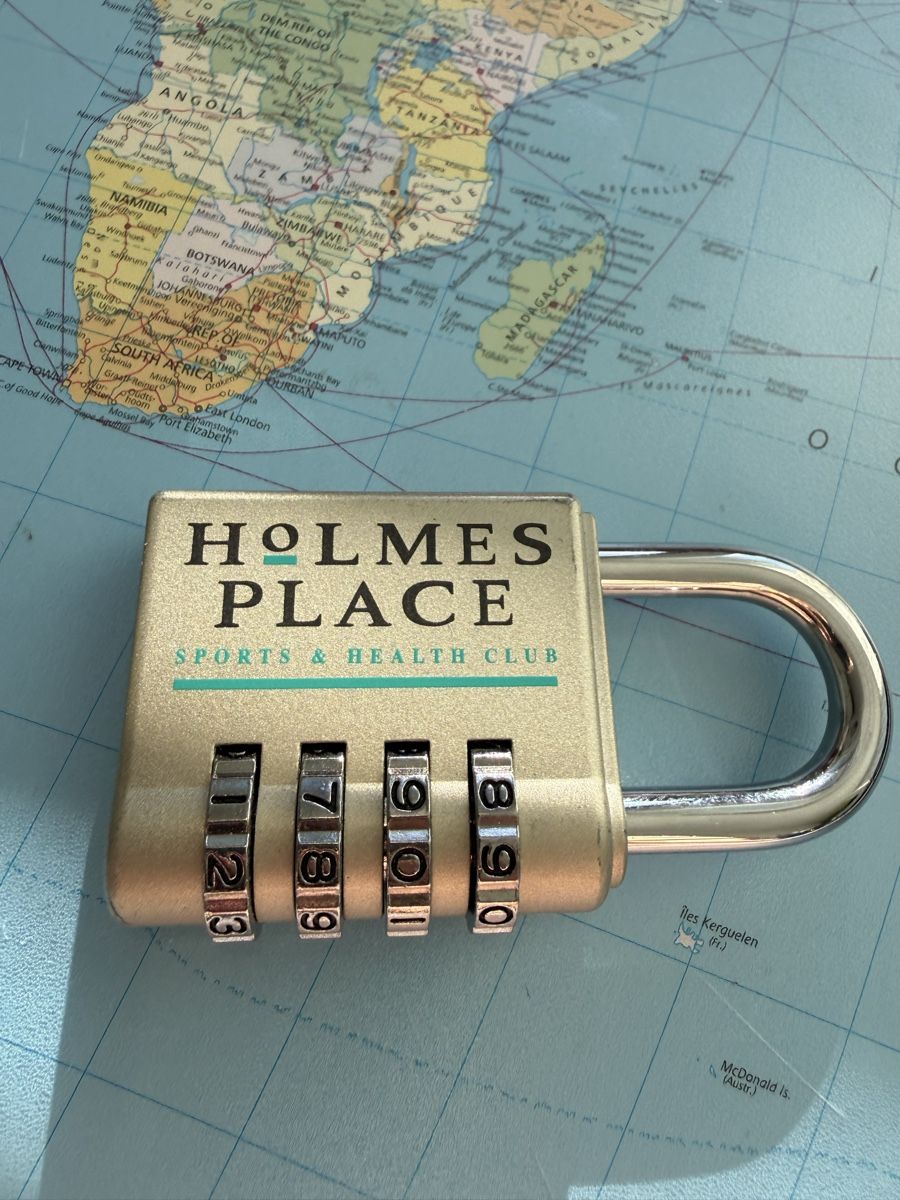 Attrezzatura da arrampicata: NEUWERTIG***HOLMES PLACE KARABINER mit CODE***SUPER als 🎁 – Nuovo (secondo la descrizione) da Zürich venduto da Ceca52 4