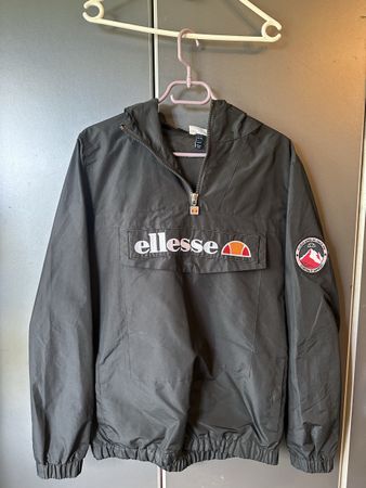 Veste anti pluie ellesse de taille M