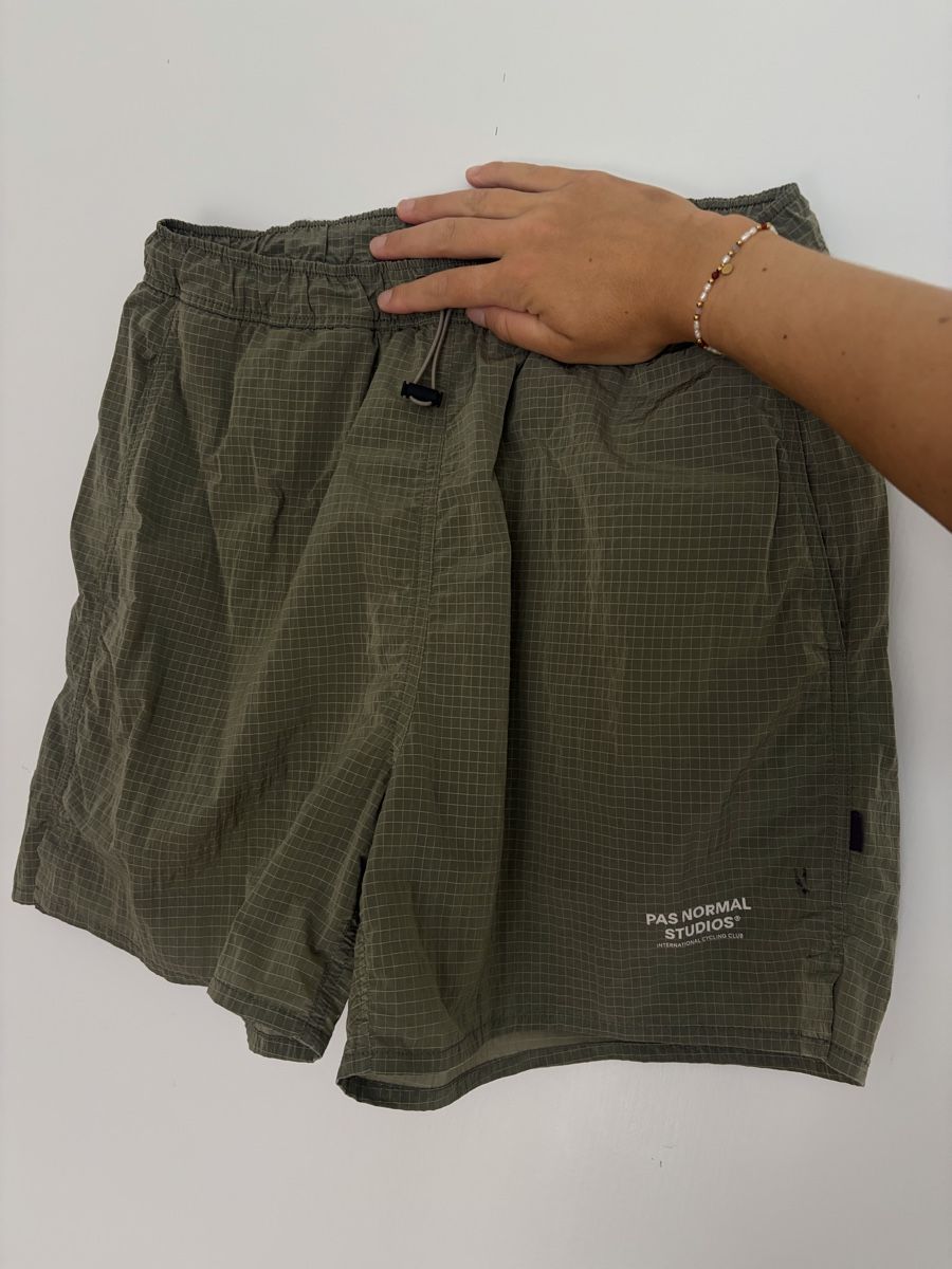Pas Normal Studios Pantaloni: Pas Normal Studios Casual Shorts – Usato da Zürich venduto da Y.flitz 3