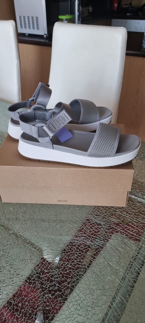 Ugg Chaussures femmes: UGG Gr. 41 – Neuf avec emballage d'origine à Luzern par Reni025