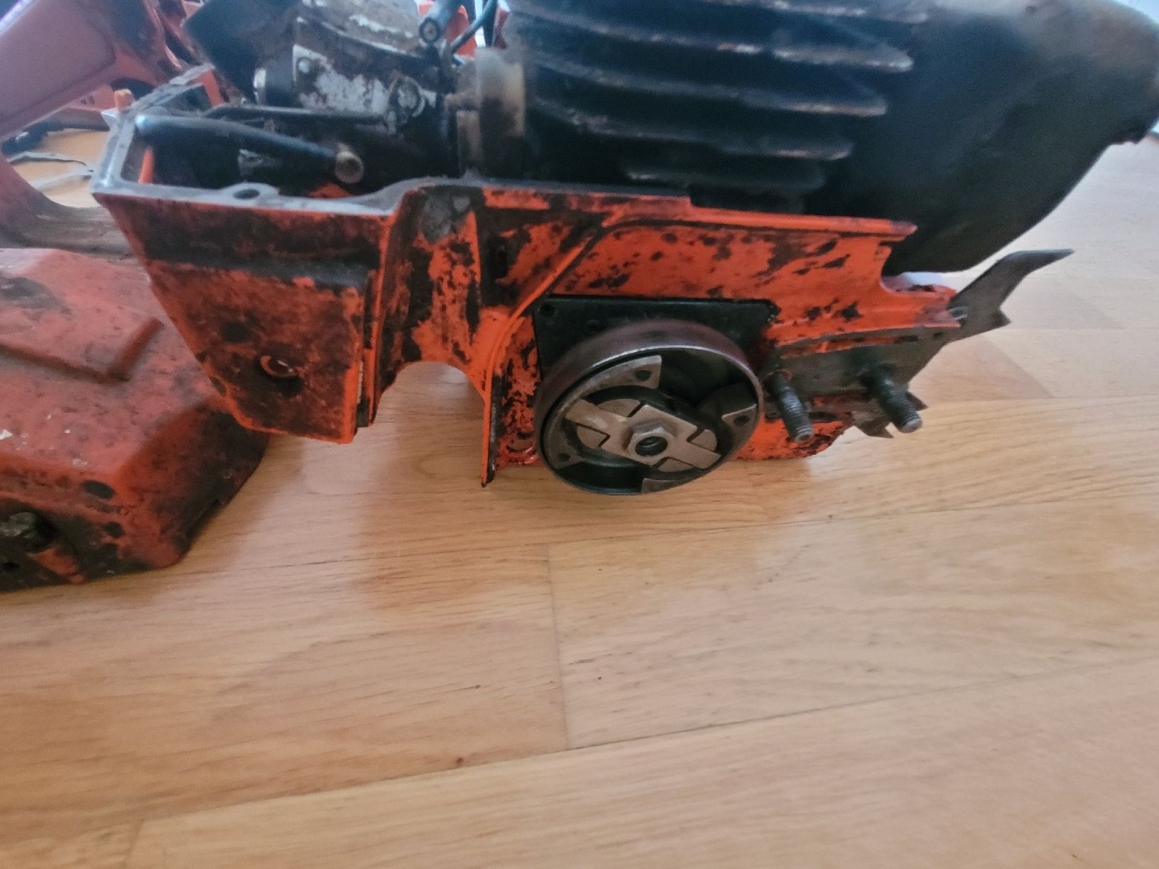 Husqvarna Sägen: Husqvarna 254 x2 – Gebraucht aus Thônex von Jankhee 8