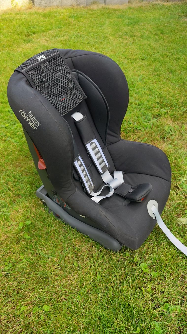Britax Römer Sièges auto: Kindersitz Auto Brita Römer – D'occasion à Tuggen par ben_dm9r