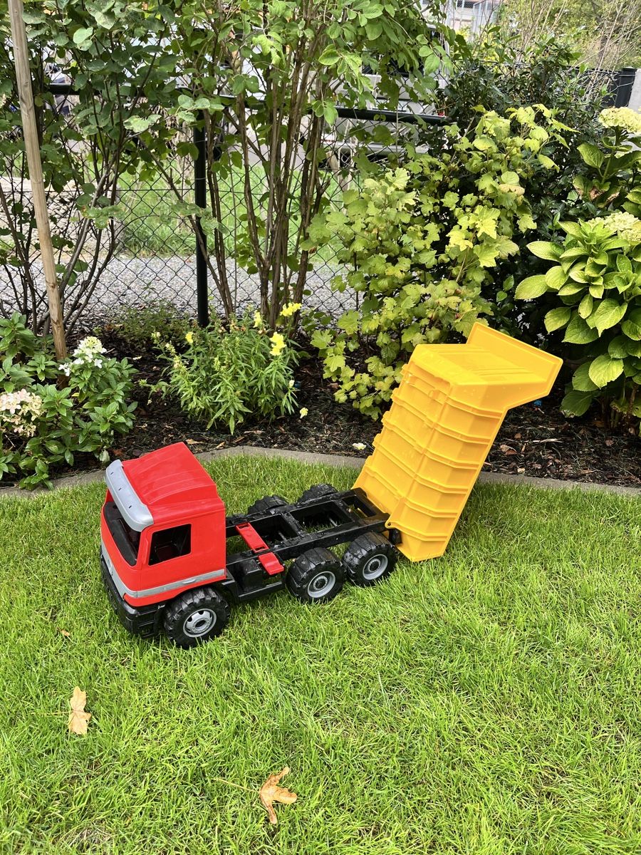 Giocattoli: Kipplastwagen gross 63 cm – Usato da Riehen venduto da YuriST 4