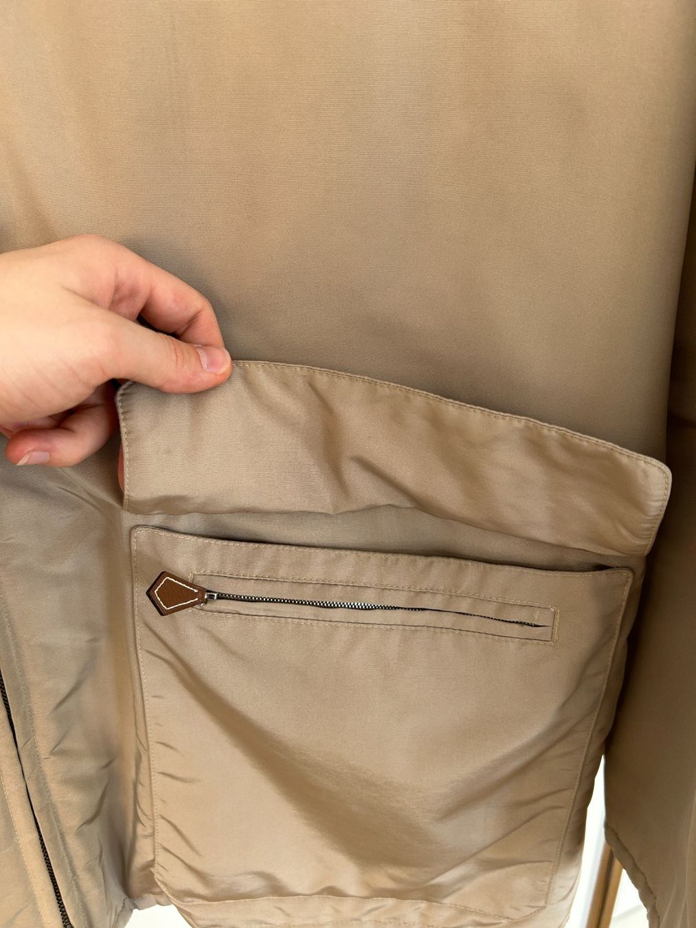 Hermès Manteaux: Hermès Beige Nylon Parka Jacket – D'occasion à Bern par kurtikobolt74 5